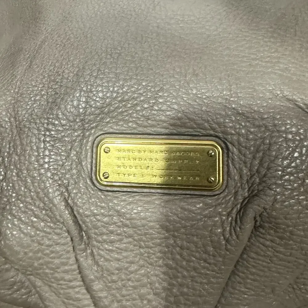 Marc Jacobs Taupe Pebble Leather Hobo/crossbody Bag With Long Strap MSRP‎ $459